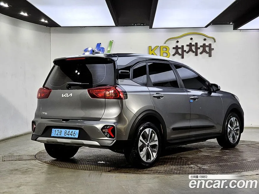 Kia Niro — фото 4