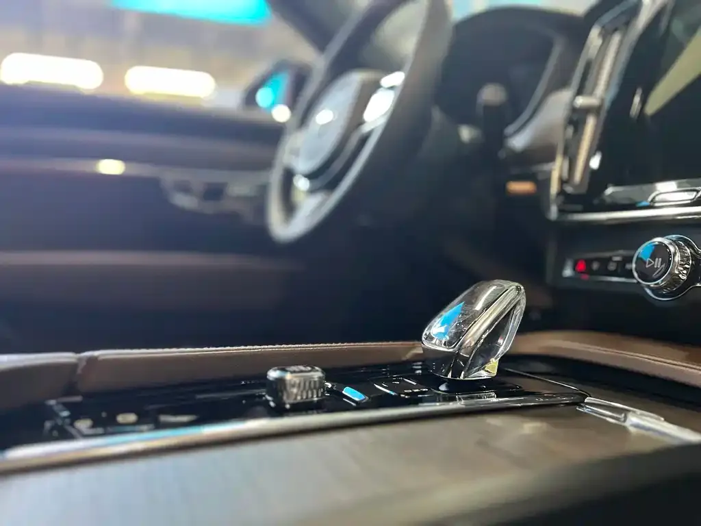 Volvo S90 — фото 4