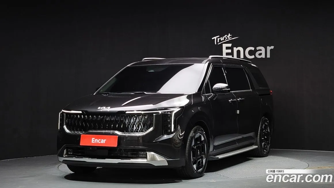Kia Carnival — фото 1