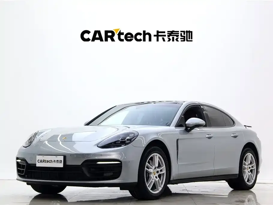 Porsche Panamera — фото 1
