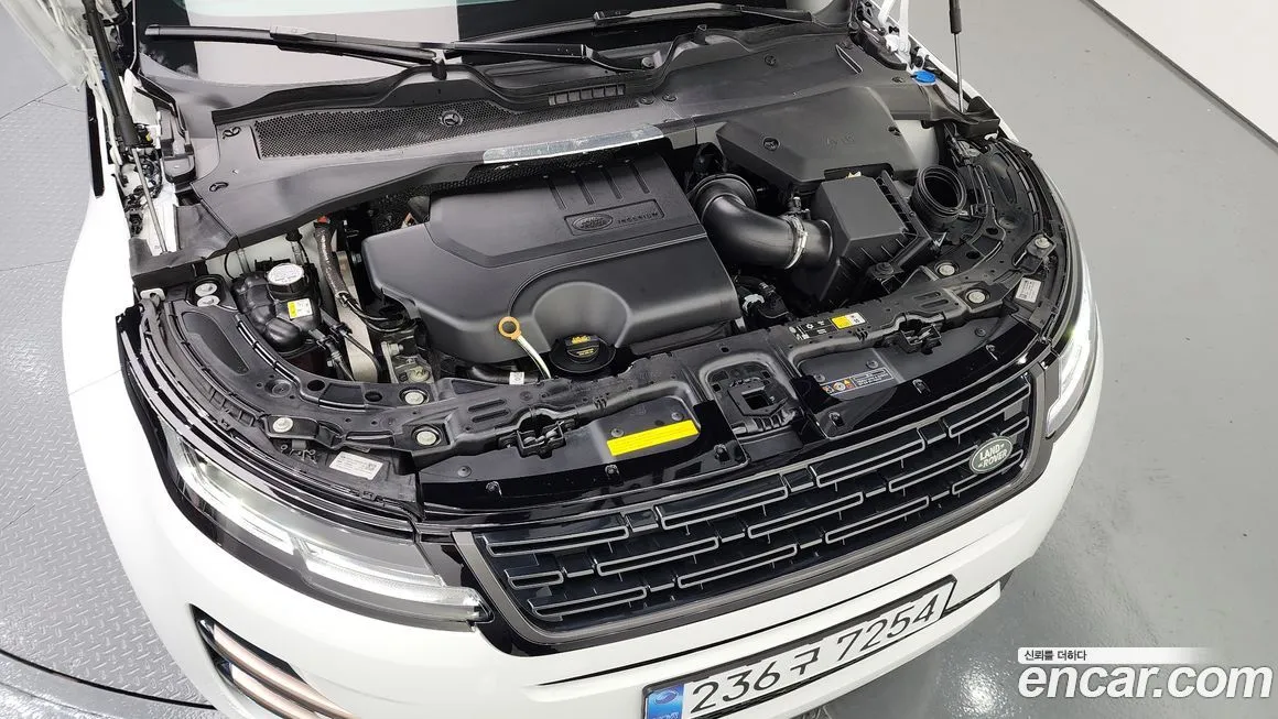 Land Rover Range Rover Evoque — фото 10