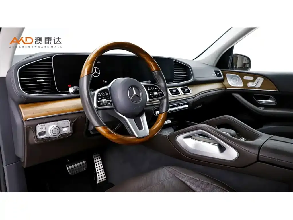 Mercedes-Benz GLS — фото 6
