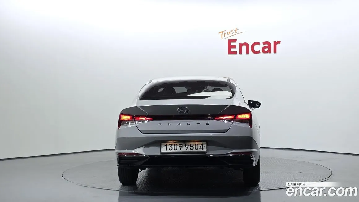 Hyundai AVANTE — фото 4