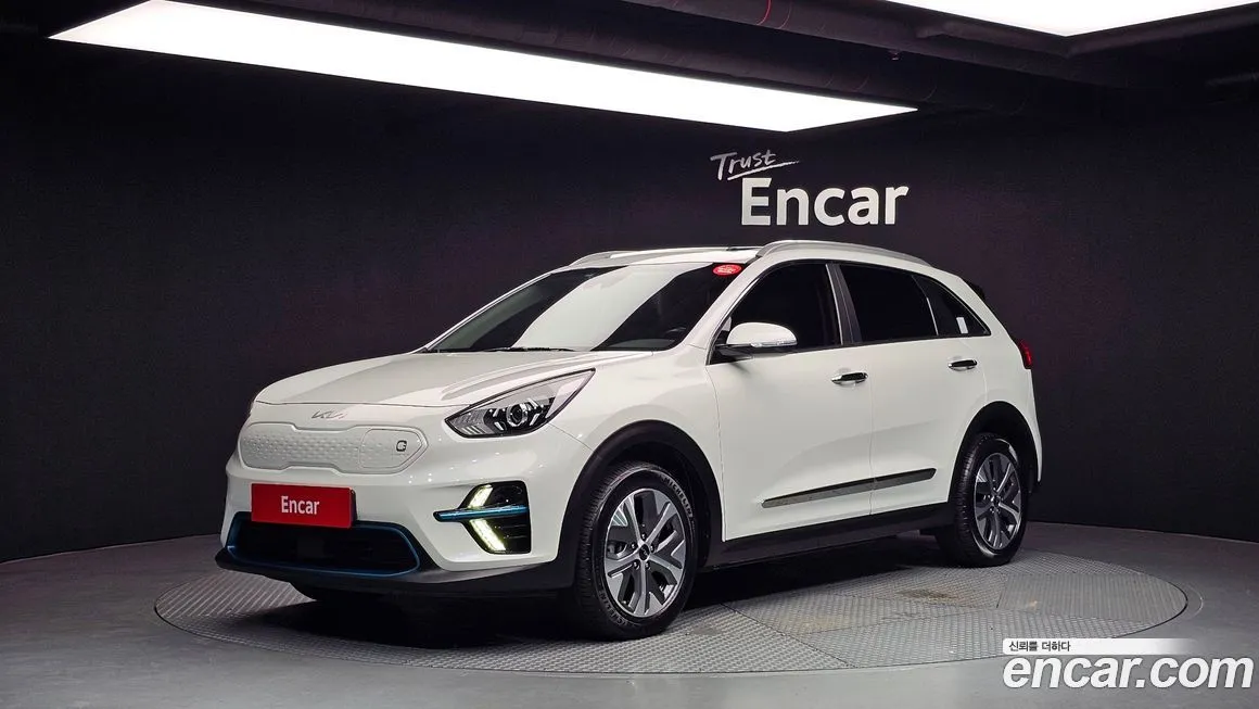 Kia Niro — фото 1