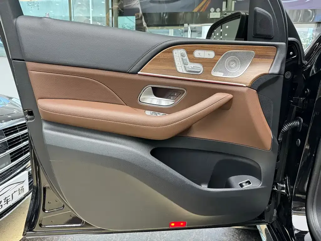 Mercedes-Benz GLE — фото 5