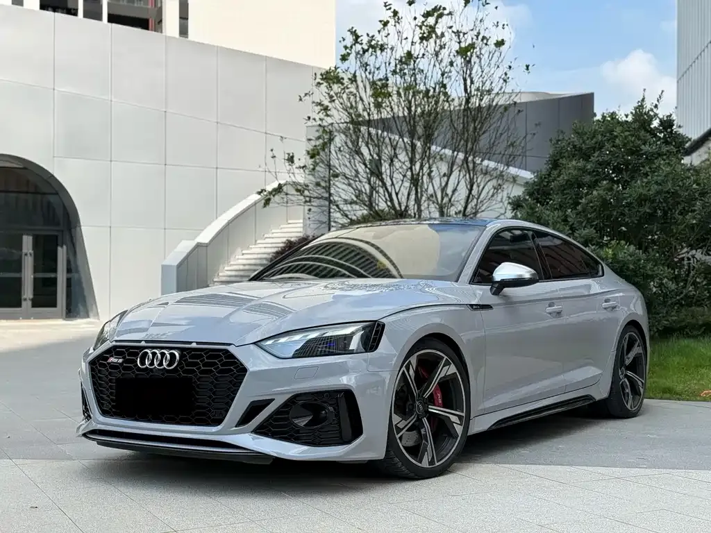 Audi RS 5 — фото 1