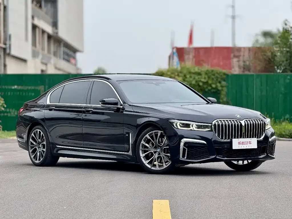 BMW 7 Series — фото 3