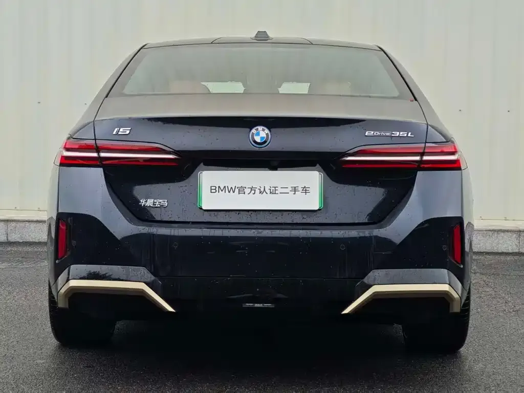 BMW i5 — фото 8
