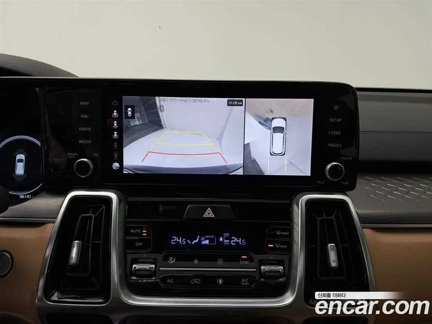 Kia Sorento — фото 10