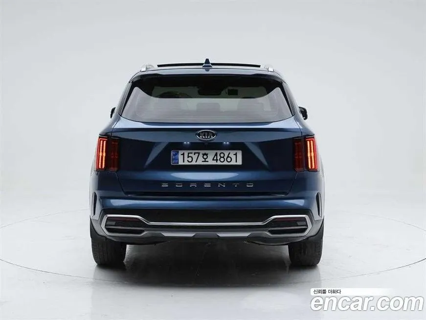 Kia Sorento — фото 5