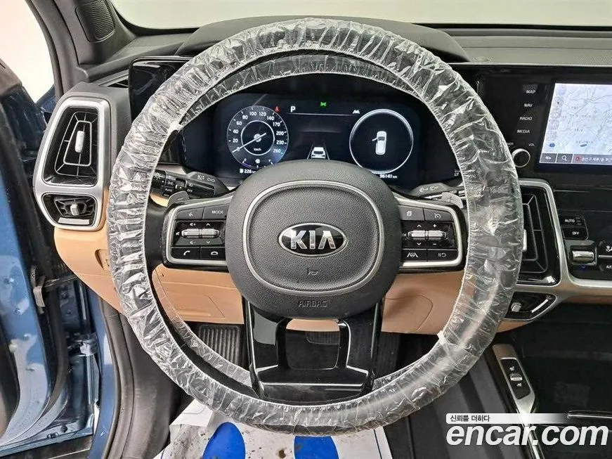 Kia Sorento — фото 7