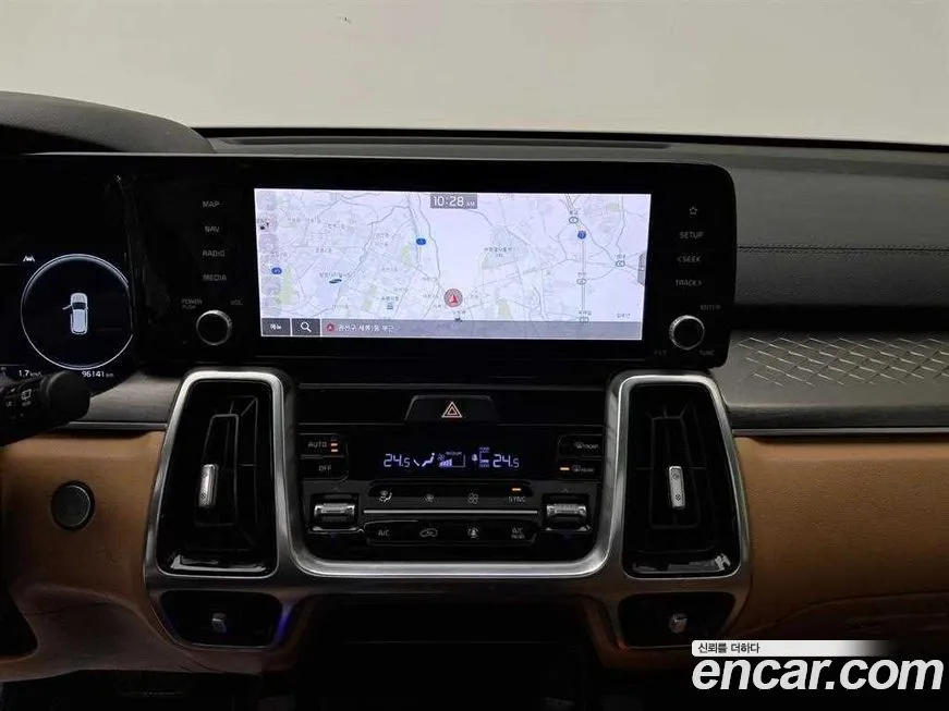 Kia Sorento — фото 9