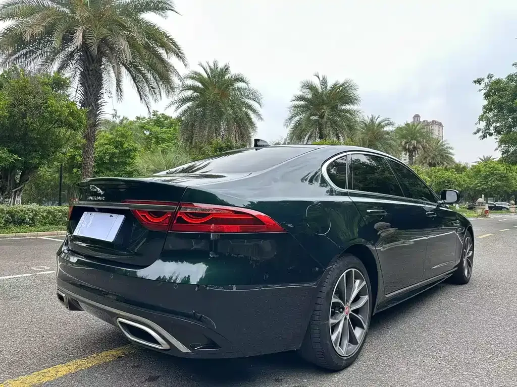 Jaguar XFL — фото 4
