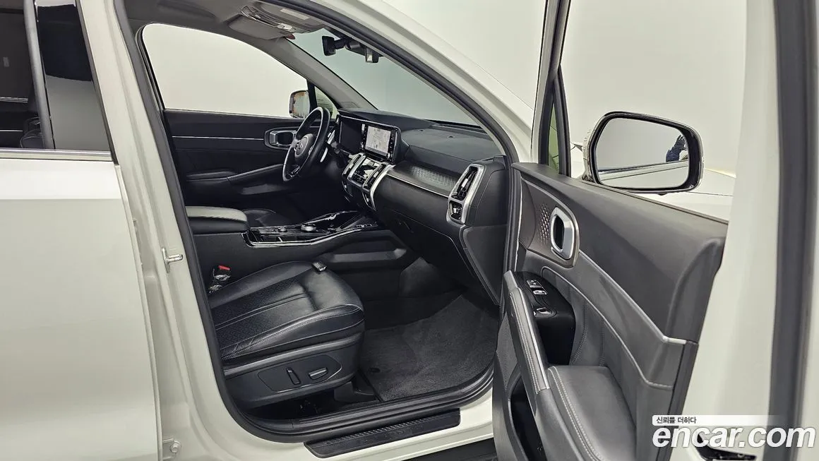 Kia Sorento — фото 10