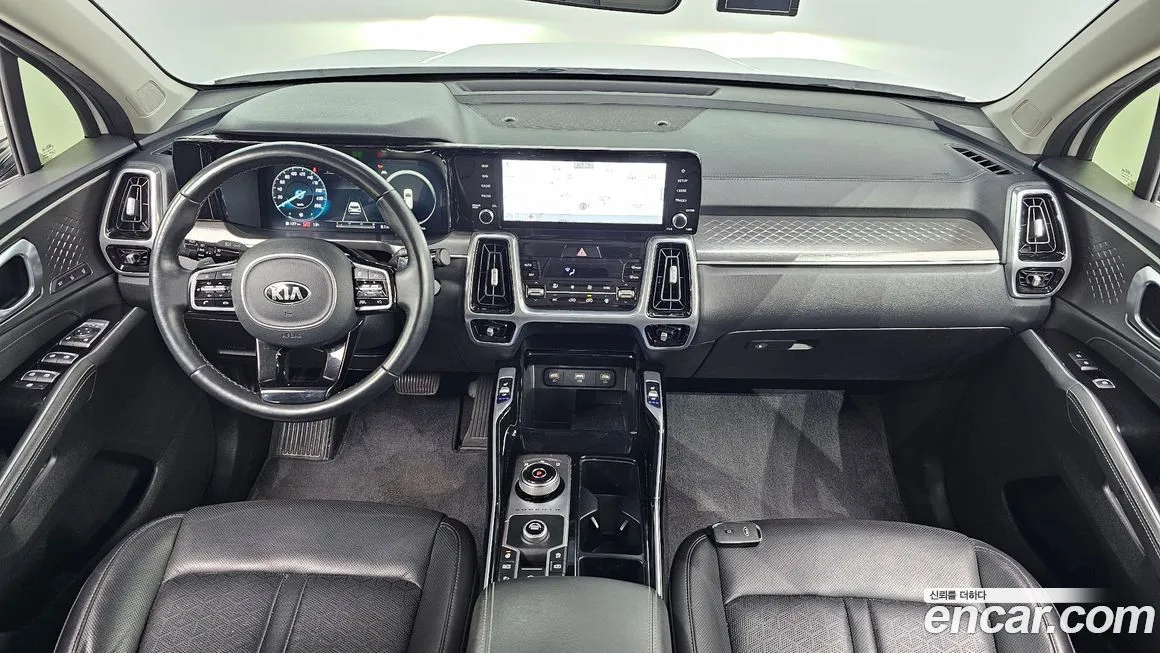 Kia Sorento — фото 7
