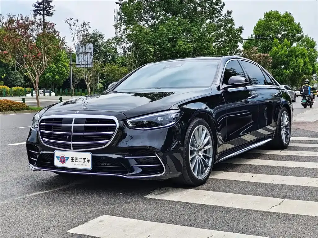 Mercedes-Benz S-Class — фото 1