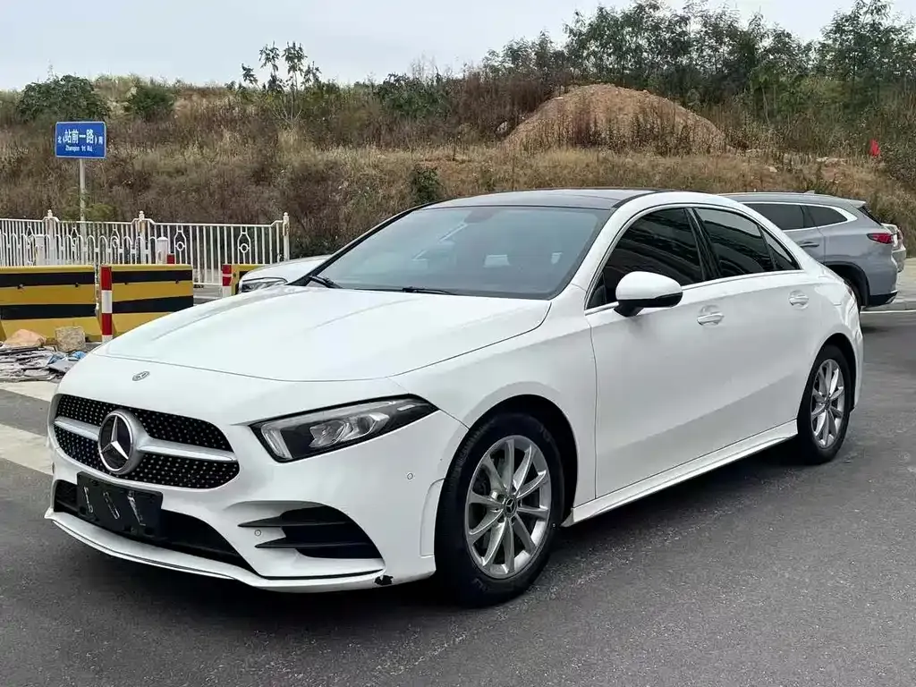 Mercedes-Benz A-Class — фото 1
