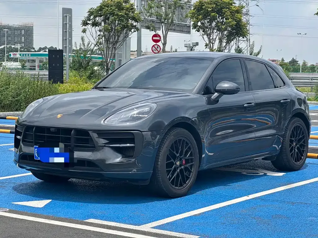 Porsche Macan — фото 1