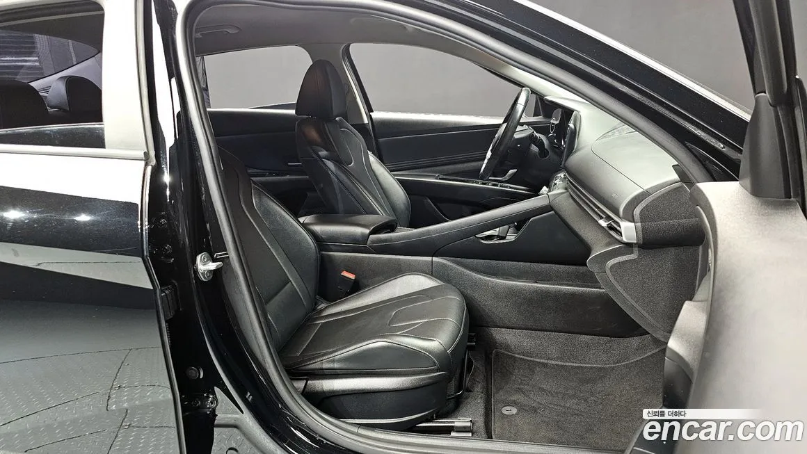Hyundai AVANTE — фото 10