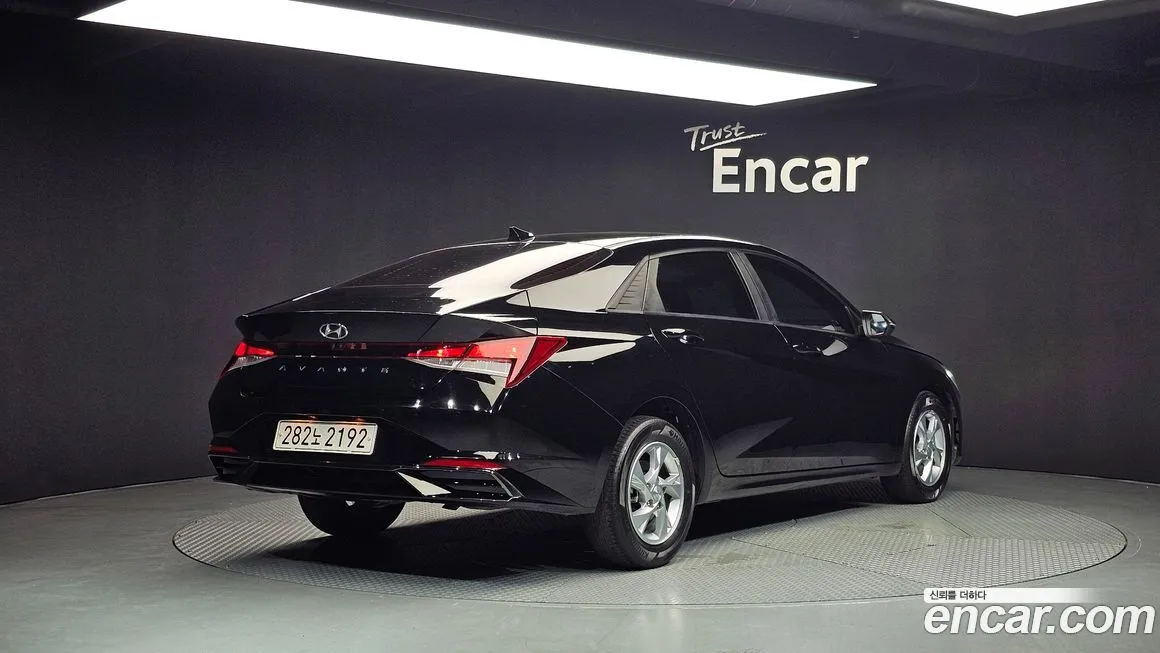 Hyundai AVANTE — фото 2