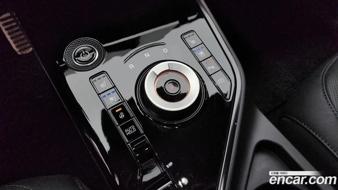 Kia Niro — фото 9