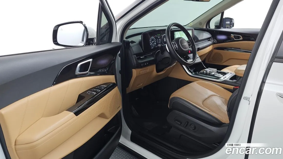 Kia Carnival — фото 10