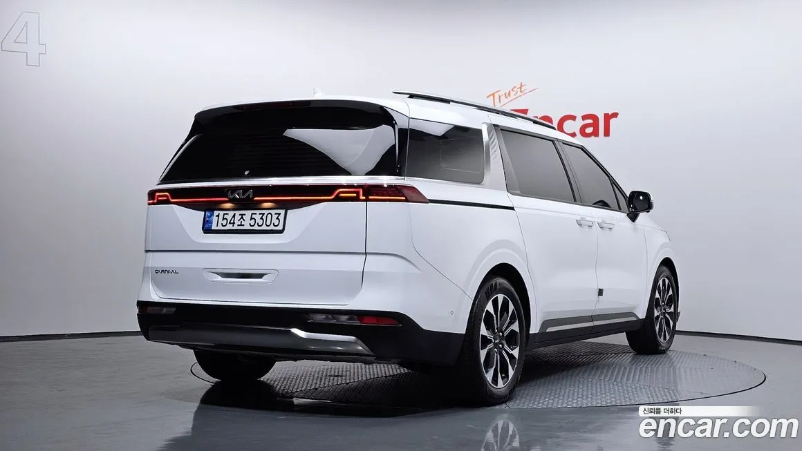 Kia Carnival — фото 2