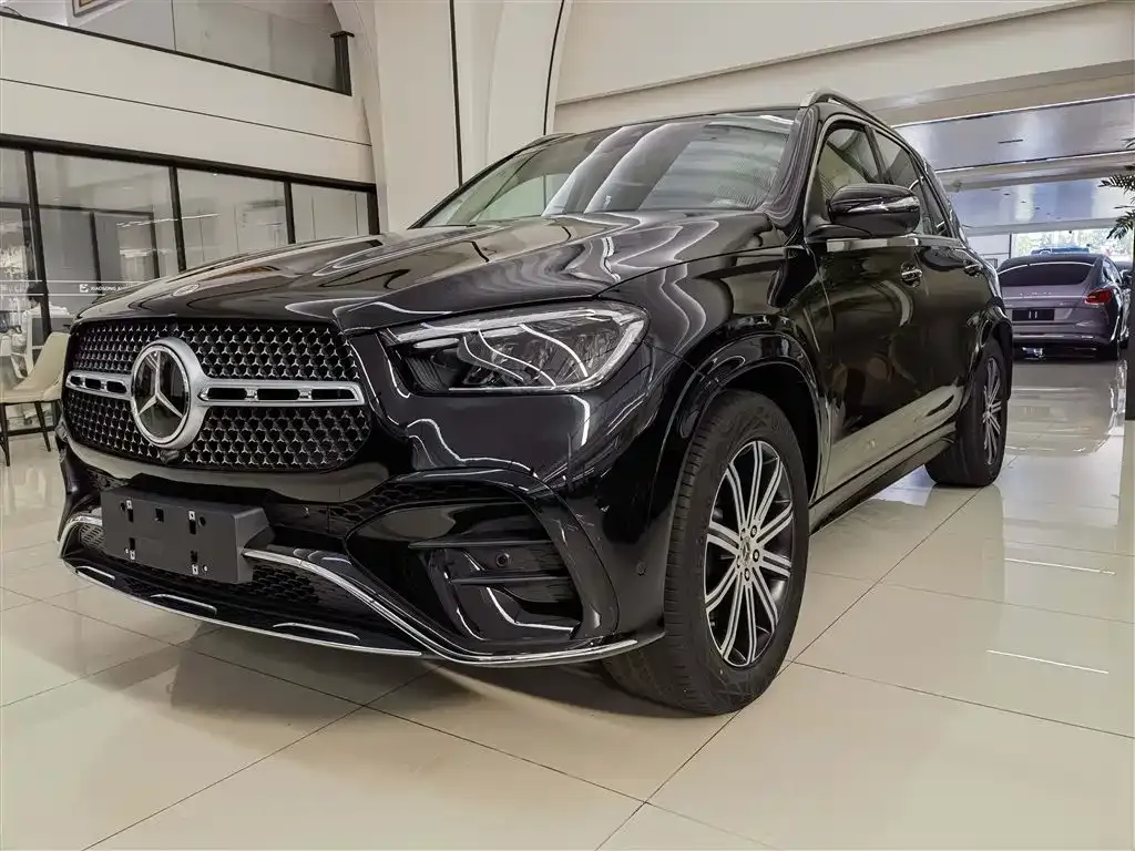 Mercedes-Benz GLE — фото 1