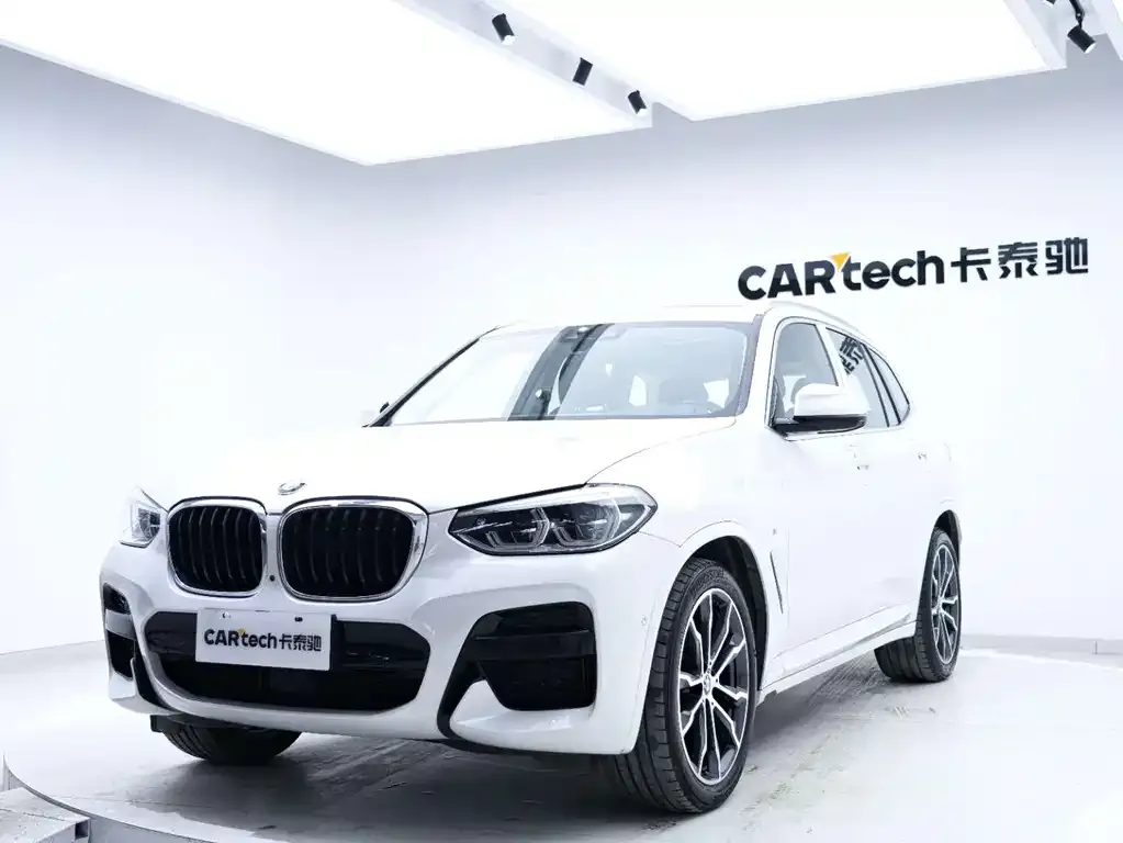 BMW X3 — фото 9