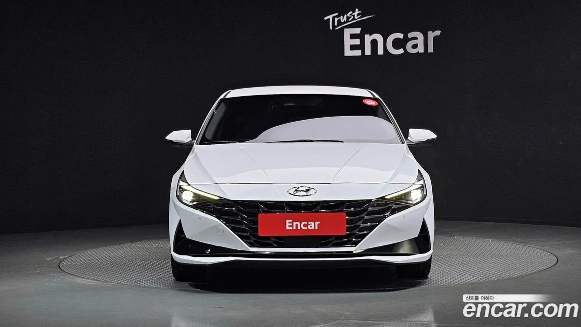 Hyundai AVANTE — фото 3