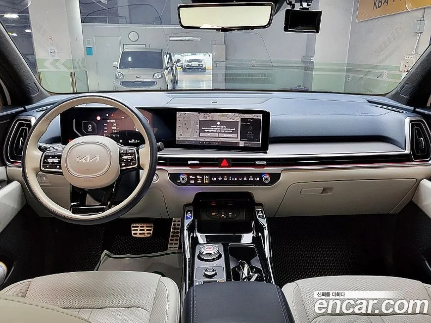 Kia Sorento — фото 7