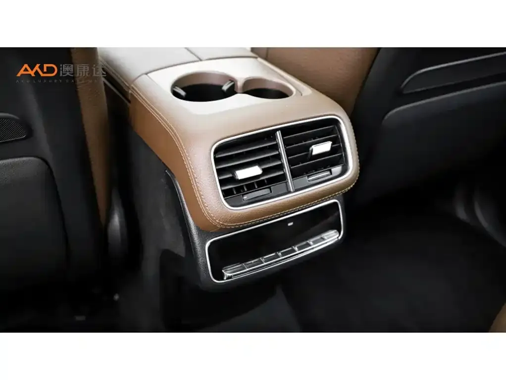 Mercedes-Benz GLS — фото 10