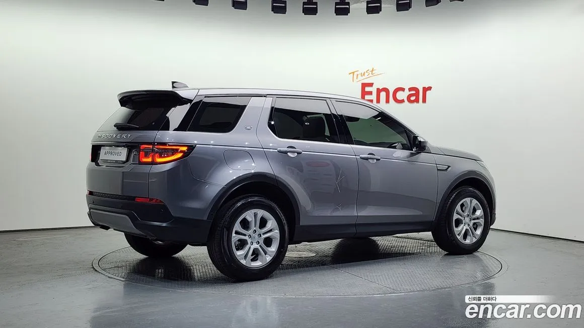 Land Rover Discovery Sport — фото 2