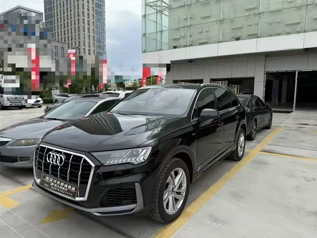 Audi Q7 — фото 5