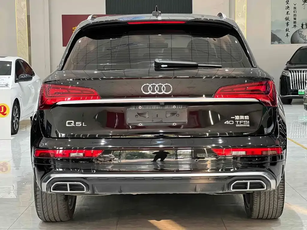 Audi Q5L — фото 4