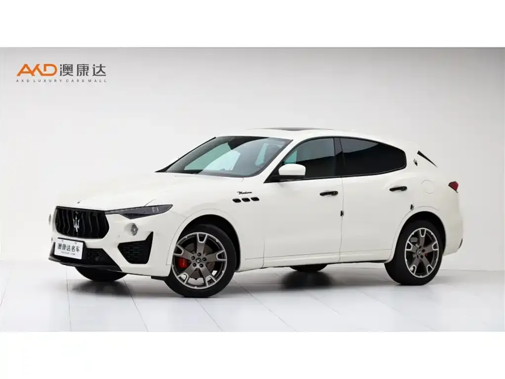 Maserati Levante — фото 1
