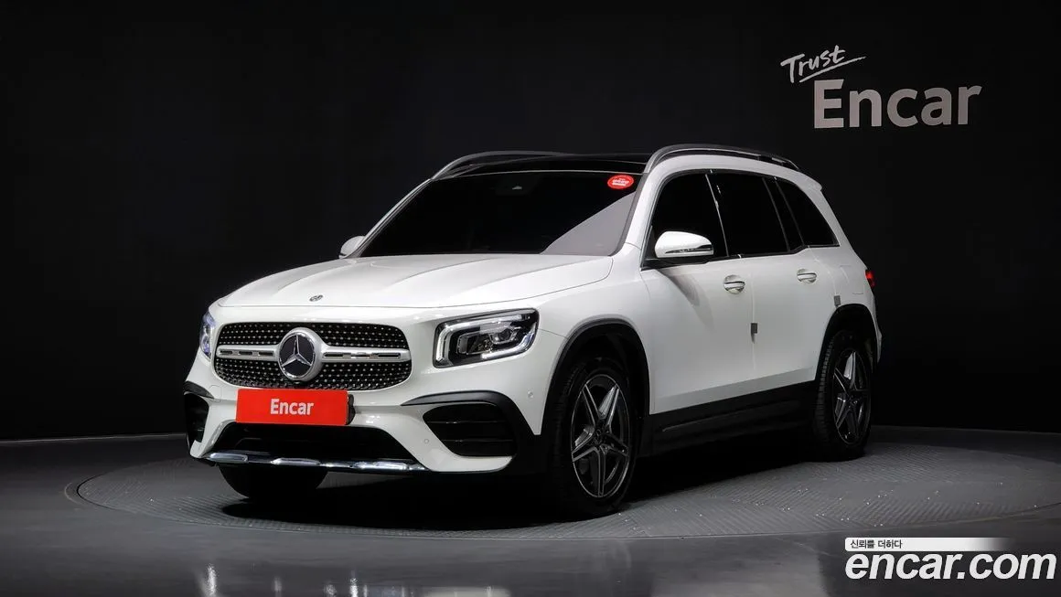 Mercedes-Benz GLB-Class — фото 1