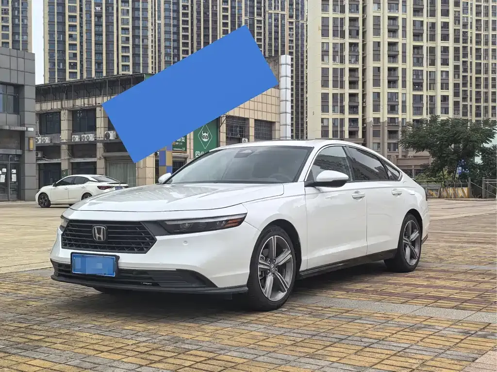Honda Accord — фото 1