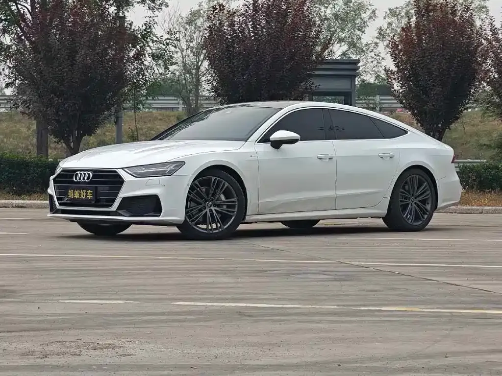 Audi A7 — фото 1