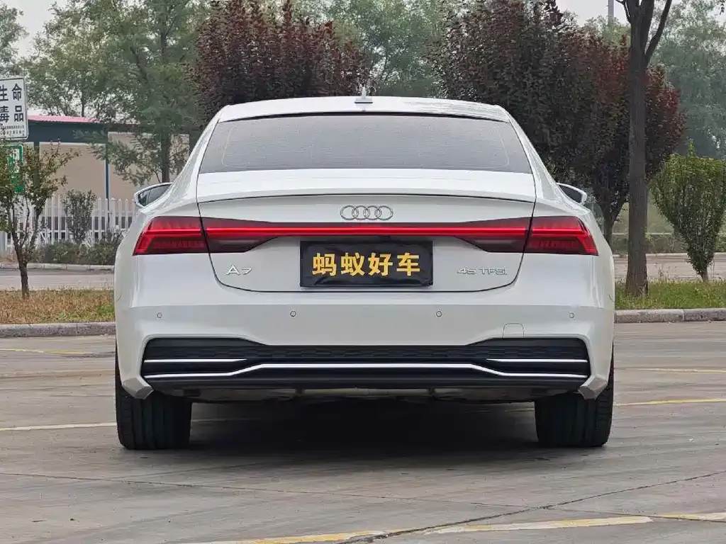 Audi A7 — фото 5
