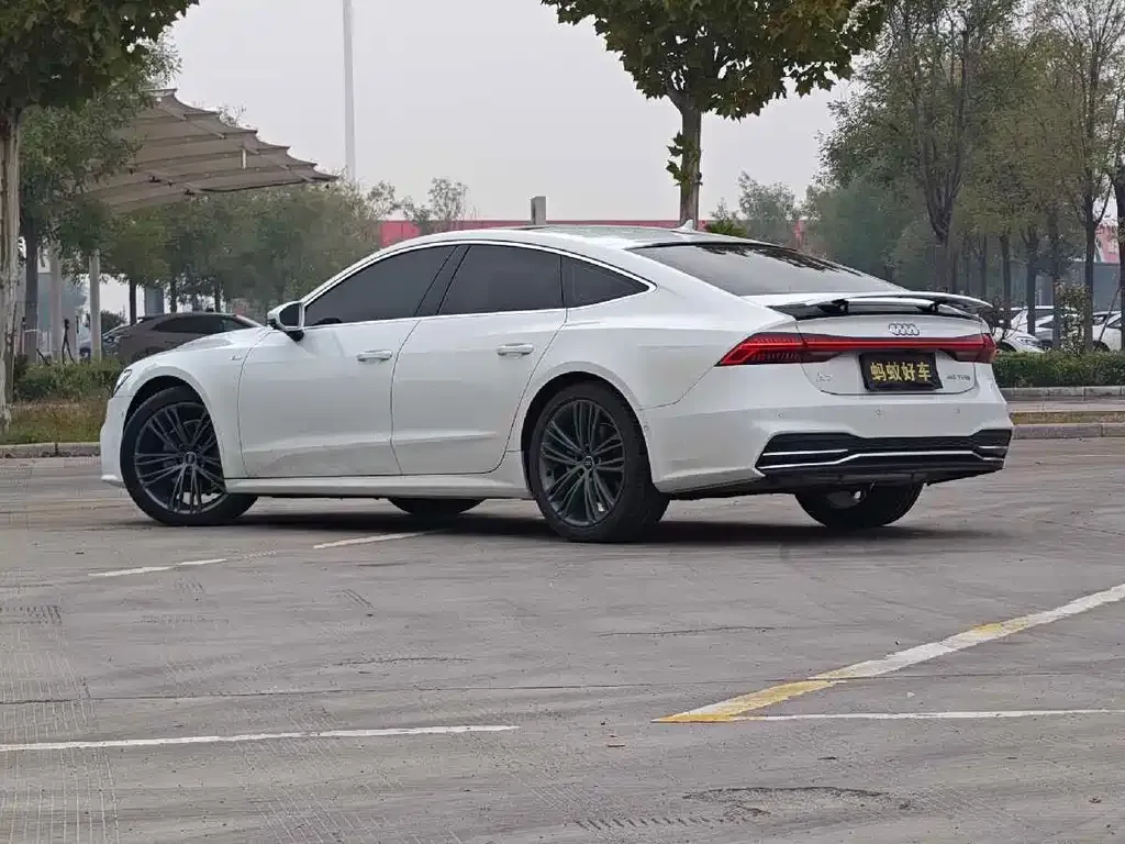 Audi A7 — фото 6