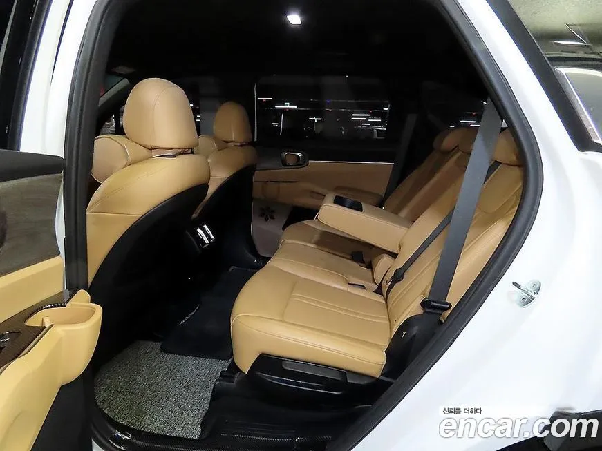 Kia Sorento — фото 7