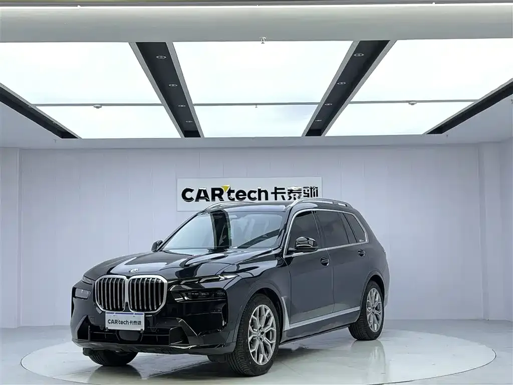 BMW X7 — фото 1