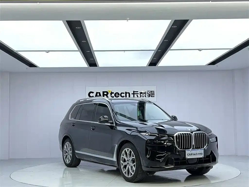 BMW X7 — фото 7