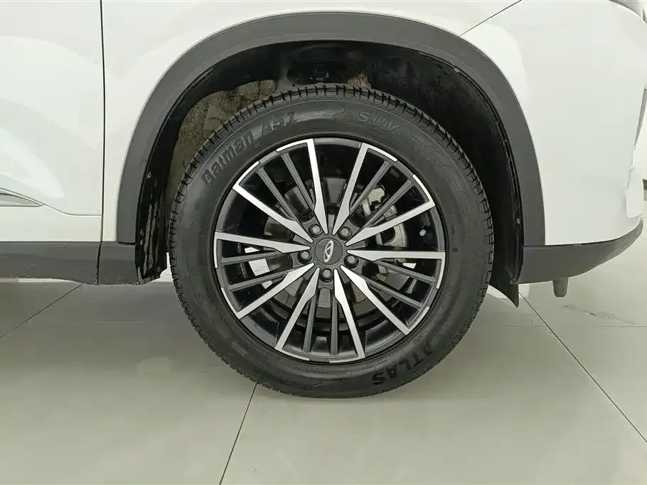 Chery Tiggo 8 PLUS — фото 6