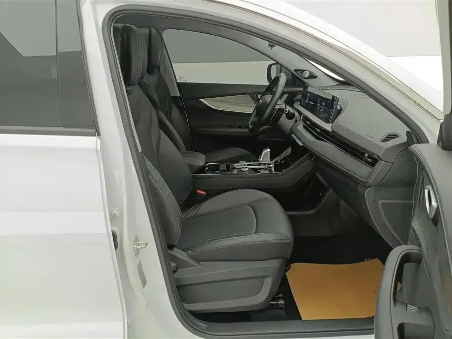 Chery Tiggo 8 PLUS — фото 8
