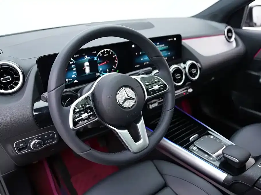 Mercedes-Benz GLA — фото 6