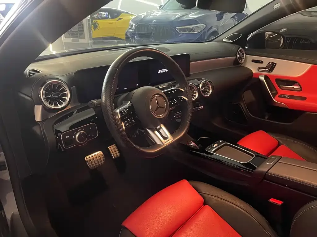 Mercedes-Benz CLA AMG — фото 5