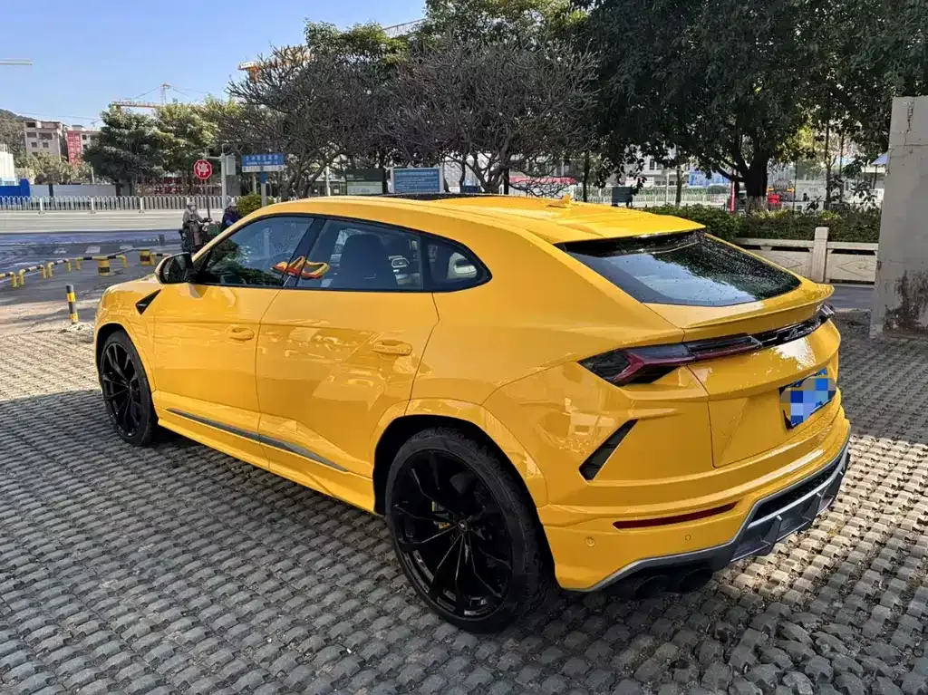 Lamborghini Urus — фото 4