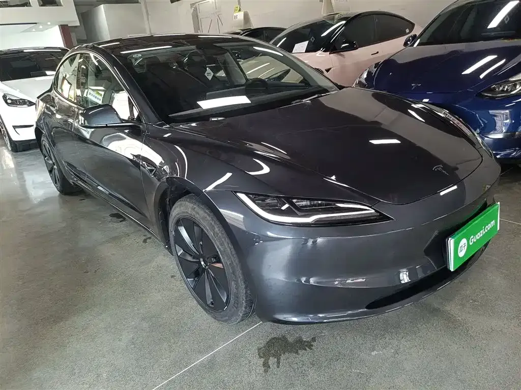 Tesla Model 3 — фото 4
